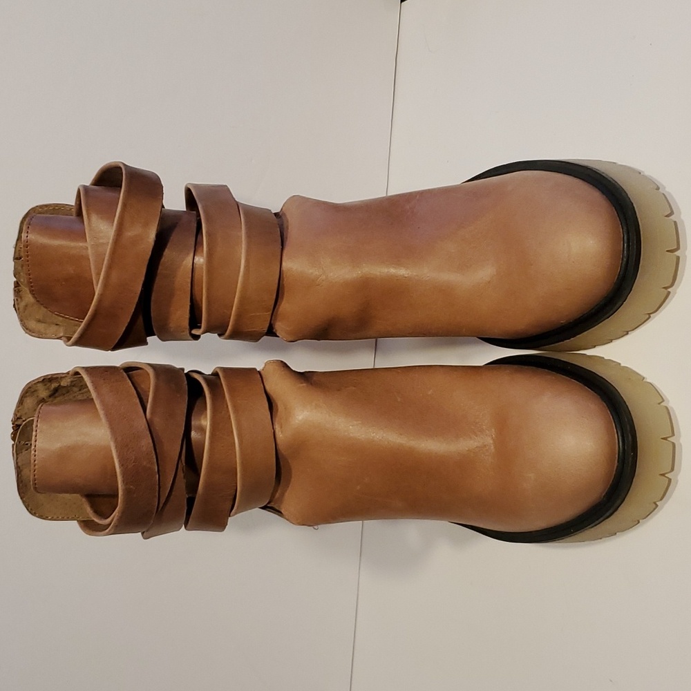 Free People Jesse Cut Out Platform Boot In Tan Size 10 NWOT'S - Picture 2 of 11